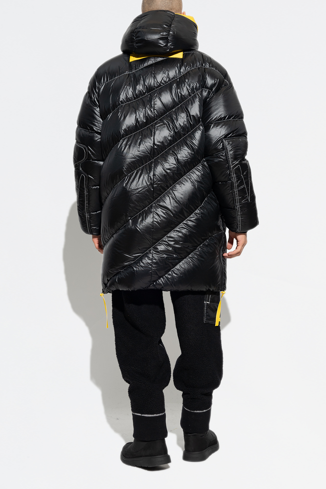 Simons discount canada goose